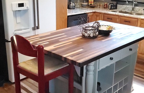 Superior Haus | Ein klassisches Haus und eine Sauna mit hervorragender Ausstattung stehen für Ihren Besuch bereit.