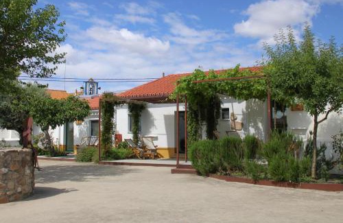 Nossa Senhora da Tourega Haus | São Brás do Regedouro - Turismo na Aldeia