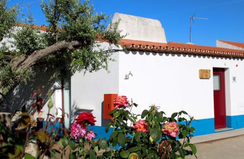 Nossa Senhora da Tourega Haus | São Brás do Regedouro - Turismo na Aldeia