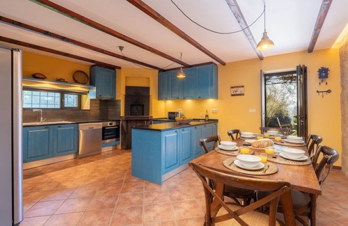 Ponte de Lima Wohnung | São Julião Retreat | Pool, Jacuzzi & Garden Escape