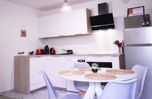 Montevrain Wohnung | Sérénité by Plaza-Apartment-Ensuite with Shower-Terrace