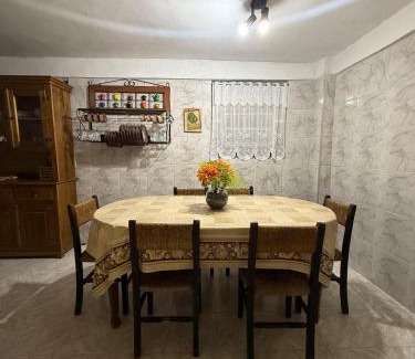 Barreira Haus | Sítio com piscina e churrasqueira