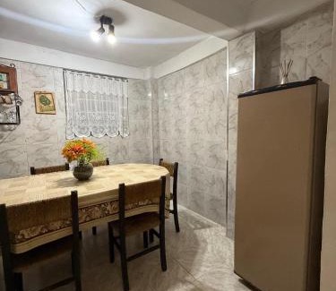 Barreira Haus | Sítio com piscina e churrasqueira