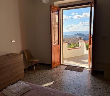 Sarule Haus | S Istentu