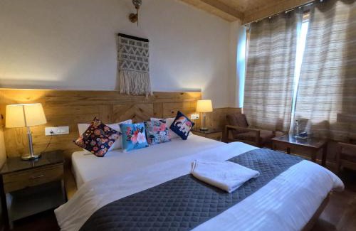 Manali Bed & Breakfast | Saanjh - A serene retreat