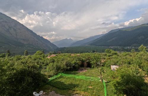 Manali Bed & Breakfast | Saanjh - A serene retreat