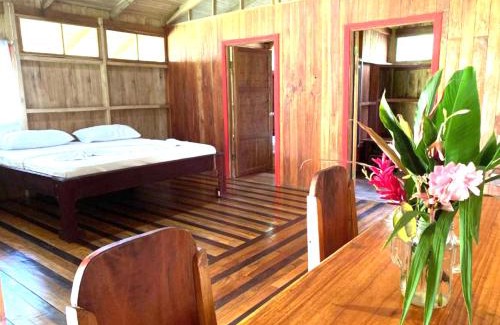 Sierpe Kabine | Sabalo Lodge Tours and Cabins