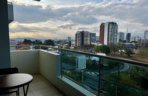 Hatillo Wohnung | SABANA BEST LOCATION CONDO