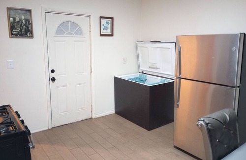 Ampere Wohnung | Safe clean stays in New Jersey