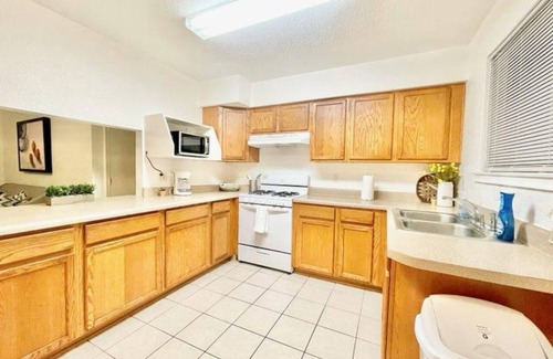 Jefferson Haus | Safe NOLA-steps to Ochsner hospital!