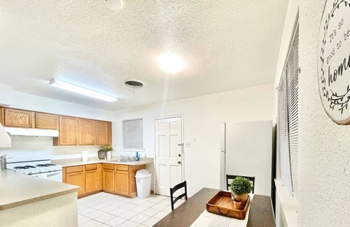 Jefferson Haus | Safe NOLA-steps to Ochsner hospital!