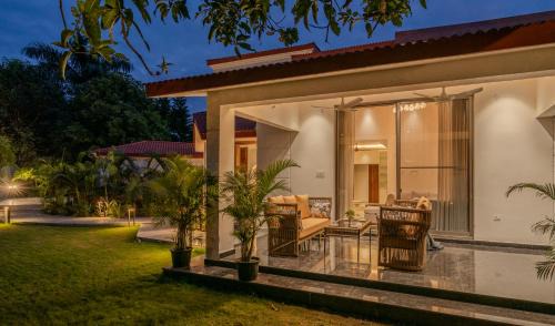 Lal Tappar Haus | SaffronStays Nirvana Groove