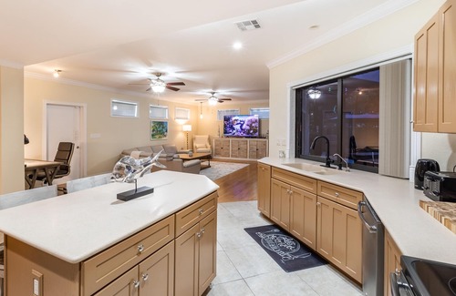 Delray Beach Haus | Welcome to Sailfish Cove, Heated Saltwater Pool & Spa...