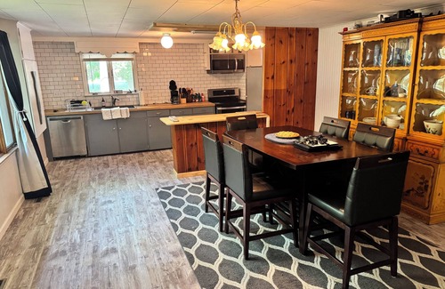 Greenbush Haus | Sailors Delight Back Cottage