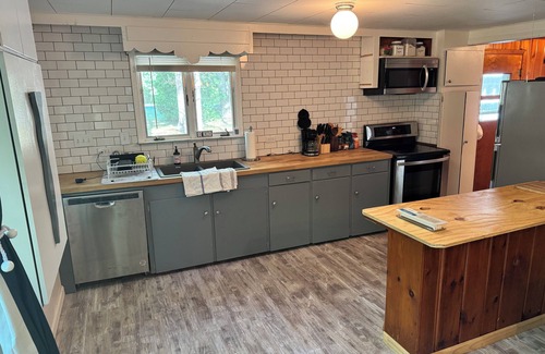 Greenbush Haus | Sailors Delight Back Cottage