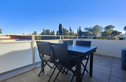 Saint-Aygulf Wohnung | SAINT-AYGULF Sea view, 4 pers air conditioning, swimming pool, near Calanques corailleurs