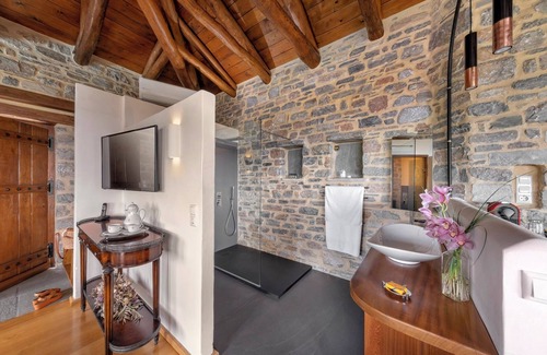 Pinakates Hotel | Sakali Mansion