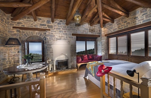 Pinakates Hotel | Sakali Mansion