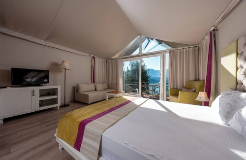 Karacaoren Kabine | Sakli Gol Evleri