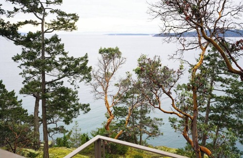 Pender Island Villa | SaliHaven: Oceanfront 4Bedrooms 5Beds 3.5Bath