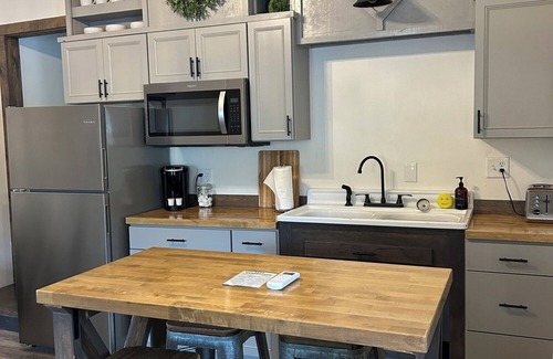 Lava Hot Springs Wohnung | Salt Shaker Studio Apartment