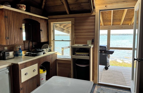 DownEast and Acadia Maine Kabine | Saltwater Serenade Priv SANDY beach with Bayview for Miles