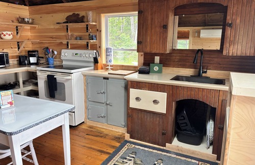 DownEast and Acadia Maine Kabine | Saltwater Serenade Priv SANDY beach with Bayview for Miles