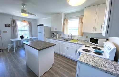 Grand Isle Haus | Salty Sunsets - Beach Access - Island Realty