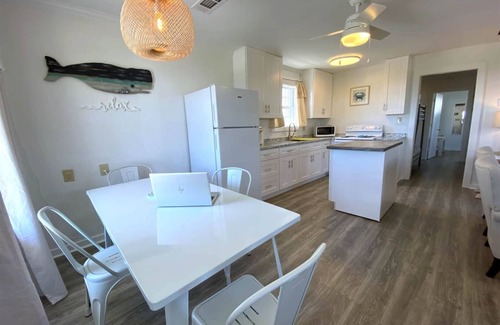 Grand Isle Haus | Salty Sunsets - Beach Access - Island Realty