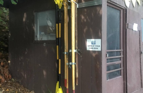 Sarona Kabine | Sam's Place am Long Lake, Ferienhütte für Sportler & Familie