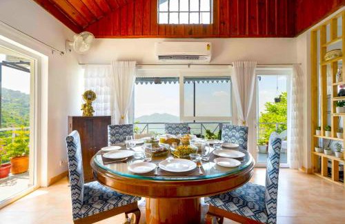 Kasauli Villa | Samprati 3BR Villa with Balconies, Homecook & Pet Stay
