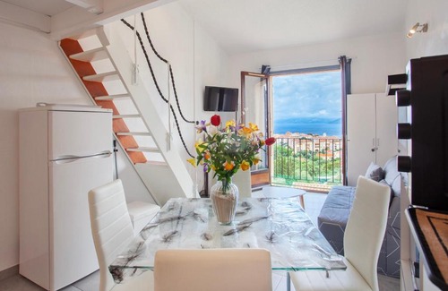 L'Ile-Rousse Wohnung | San Lucianu - Appt vue mer et montagne