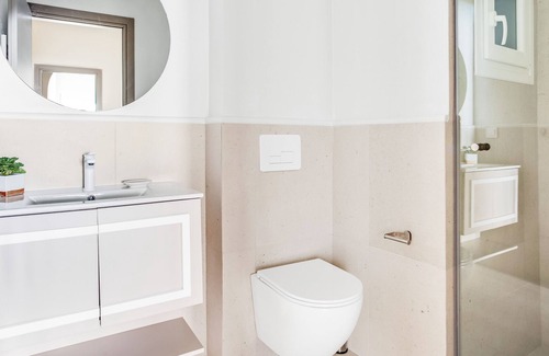 Neapoli-Sykies Wohnung | Sanders New Town - Adorable 1-Bdr. Apt. w/ Balcony