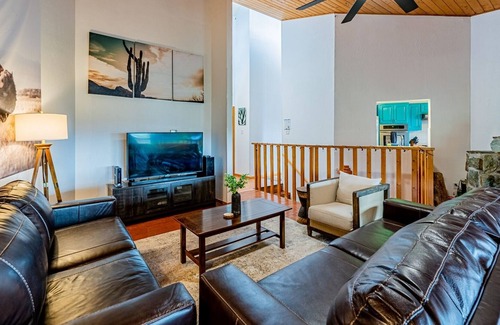 Cedar Crest Haus | Sandia Peak Suite | 3 Bed, 2 Bath