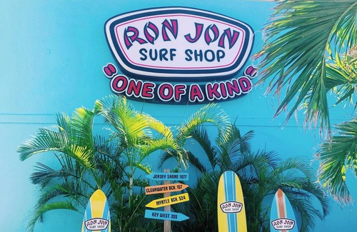 Satellite Beach Wohnung | Sandpiper 𓇼 Studio Across From Beach!