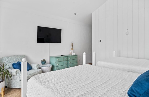 Rehoboth Beach Hotel | Sandpiper Room - Pool, Hot Tub, Sauna