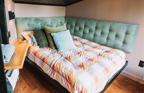 Rogers Hotel | Sandstone Drifter | 1 Bed, 1 Bath