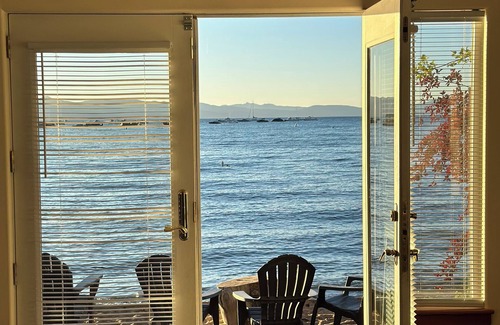 Tahoe Meadows Haus | Seeufer / Spaziergang zu vielen Sehenswürdigkeiten / 7 Zim / 5 Bäder / HotTub