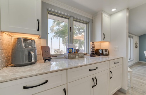 Higgins Lake Haus | Sandy Bottoms....Higgins Lake 3 bedroom + Detached Bunkhouse