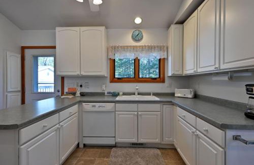 Cable Haus | Sandy Shores Condo