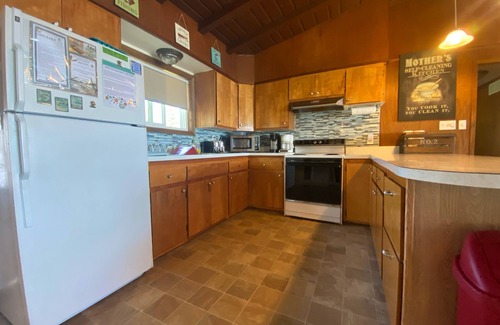 West Branch Haus | Lakefront 3BR West Branch, MI Kurzurlaub - * SANDY BEACH *