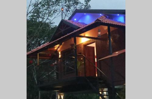 Vayittiri Haus | Sansree's Puzhakkal Riverview Cottage