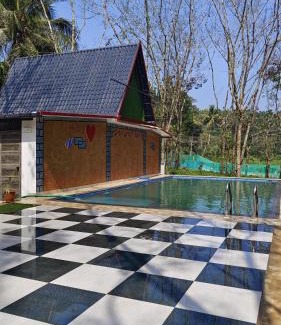 Vayittiri Haus | Sansree's Puzhakkal Riverview Cottage