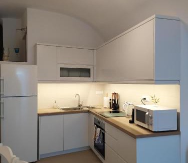 Exo Gonia Haus | Santorini Cave Suite