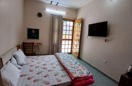 Mayapur Haus | Saraswati Villa