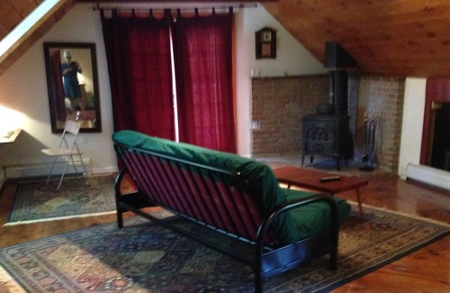 Greenfield Center Wohnung | Saratoga Track Season- Beautiful 1 Bedroom Beauty Pet Friendly