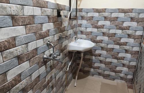 Narainkoti Haus | Sarthak Home Stay