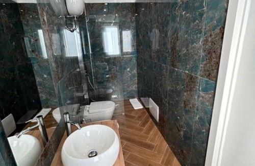 Naples Bed & Breakfast | Savior DeLuxe Rooms - Quadruple Deluxe Room