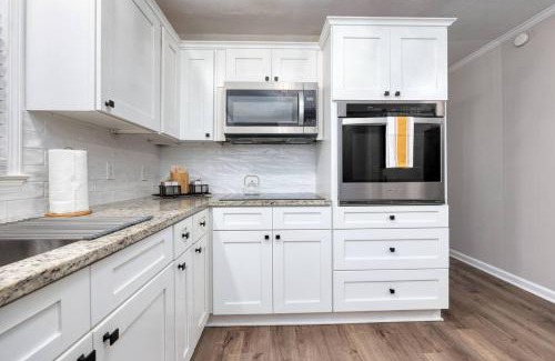 Columbus Haus | Savvy Oasis with Pool, 15 mins to Fort Benning