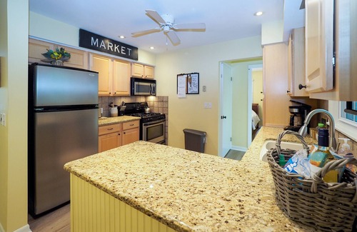 Shorewood-Tower Hills-Harbert Haus | Sawyer Cottage Just Steps from Warren Dunes State Beach!